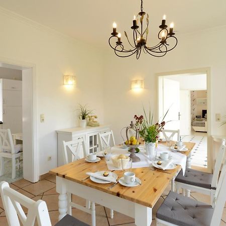 Ferienhaus Fuer 8 Personen Mit Kamin & Terrasse Boltenhagen  Exteriör bild